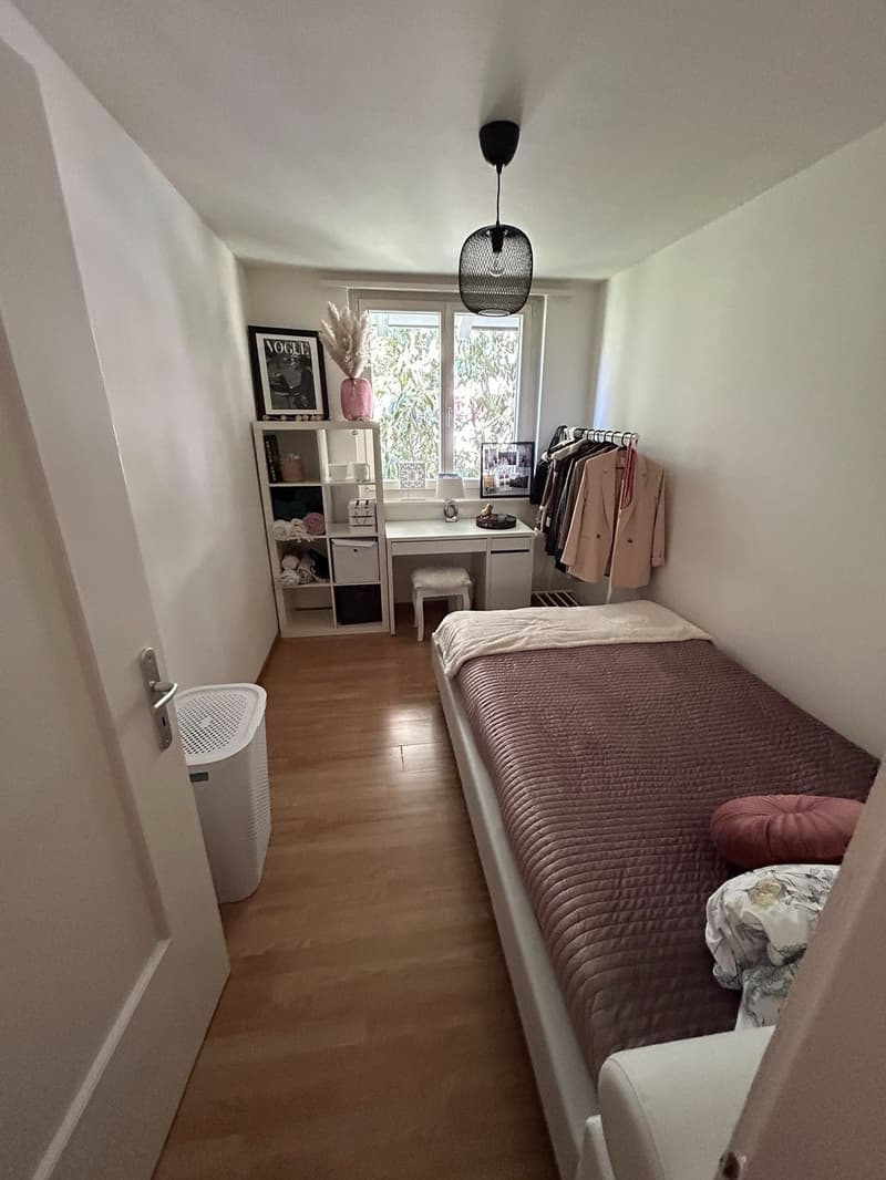 WG Zimmer, 8152 Glattbrugg (3)