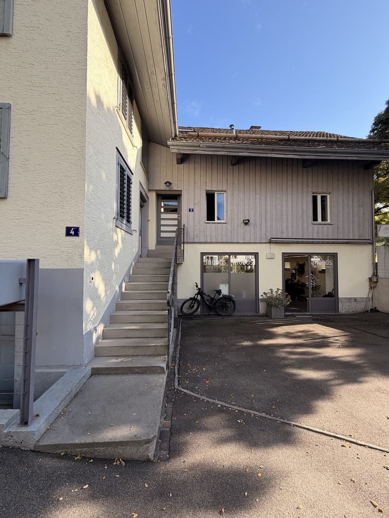 Charmante kleine Wohnung an ruhiger Lage in Adliswil (2)