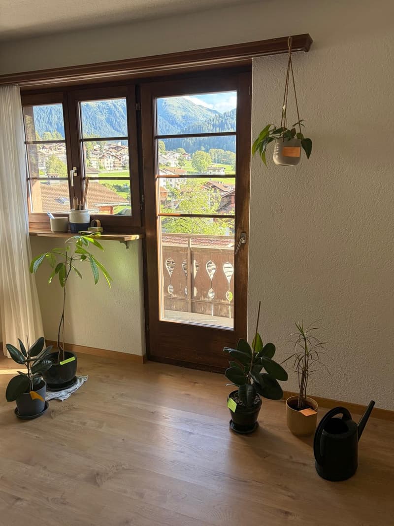 Charmante 4-Zimmer-Wohnung mit Aussicht in Klosters (1)