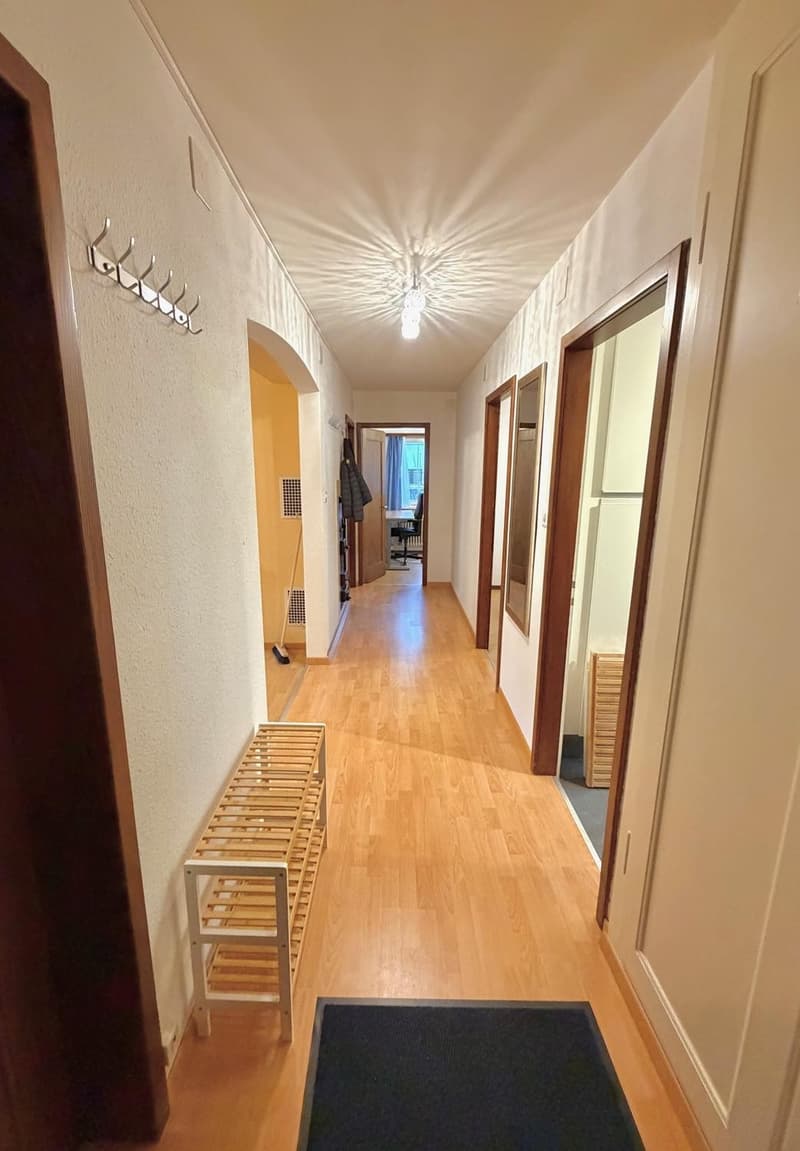 Ruhig gelegenes WG-Zimmer mit guter Verkehrs-/ÖV Anbindung :) (10)
