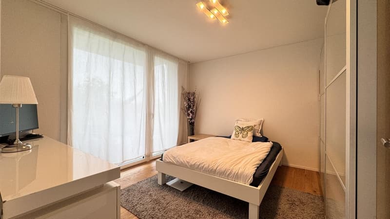 PER SOFORT - 1 WG Zimmer in 90qm Wohnung (1)