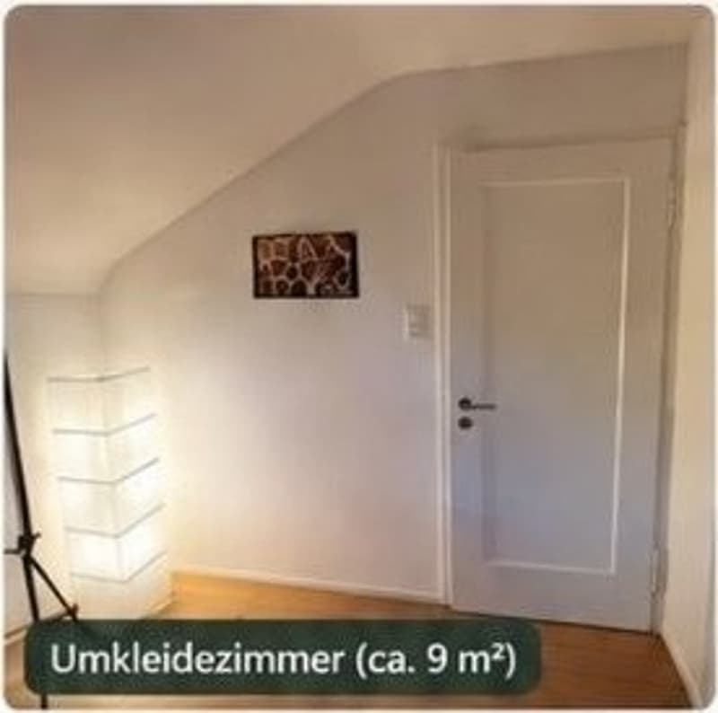 Per 1. Nov. WG Zimmer in EFH zu vermieten (2)