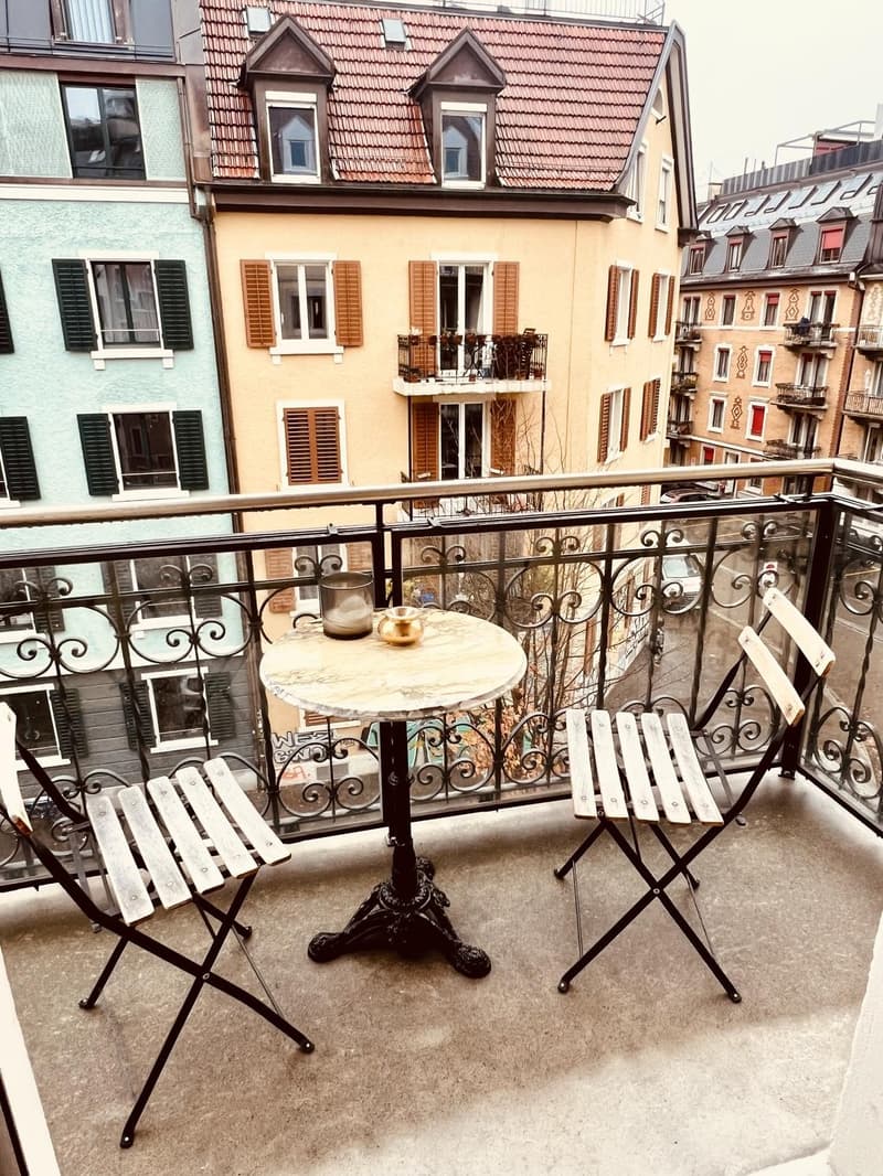2.5-Room Apartment in Perfect Location near Lochergut Short-Term Sublet (2)