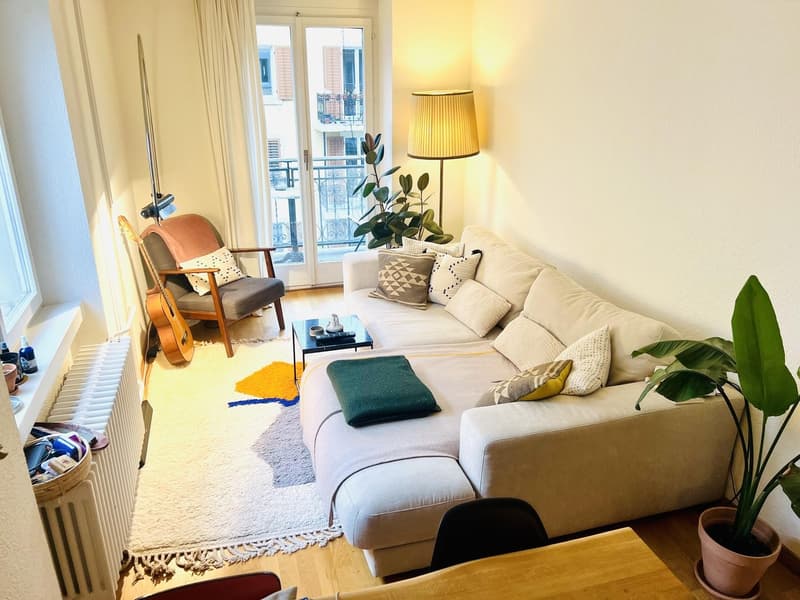 2.5-Room Apartment in Perfect Location near Lochergut Short-Term Sublet (1)