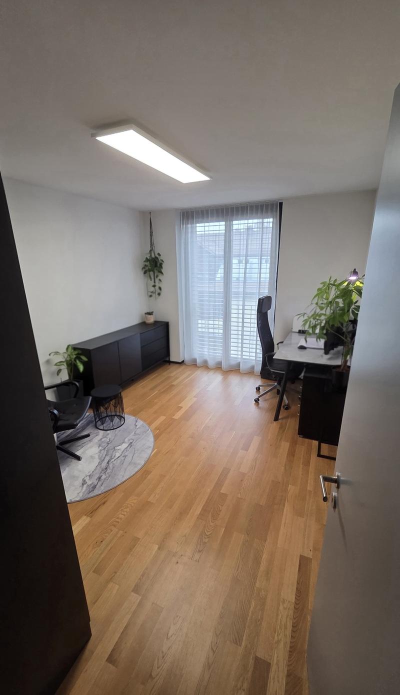zentral gelegene 3.5 Zimmer-Wohnung im Herzen von Uster (5)