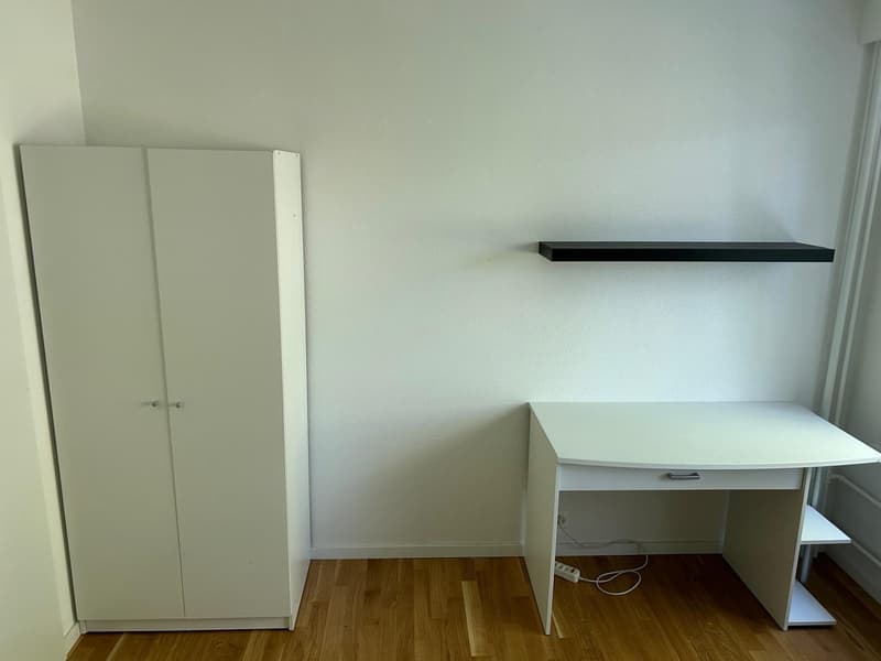 Chambre meublée à louer chez une famille (2)