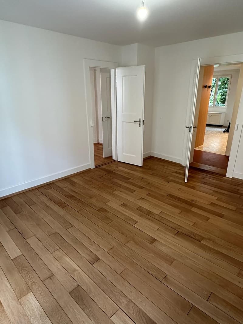 3.5-Zimmer-Wohnung mit zwei Balkonen in Zürich (13)