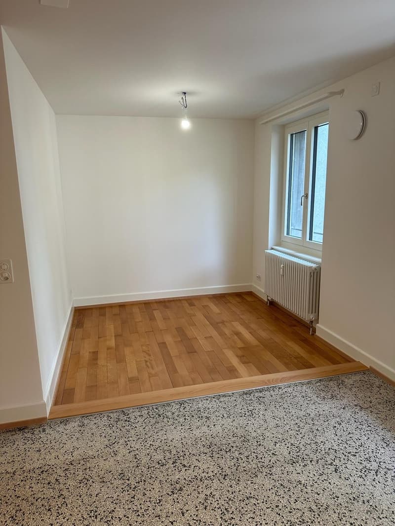 3.5-Zimmer-Wohnung mit zwei Balkonen in Zürich (11)