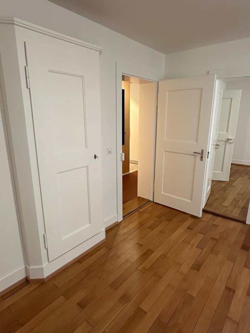 3.5-Zimmer-Wohnung mit zwei Balkonen in Zürich (1)