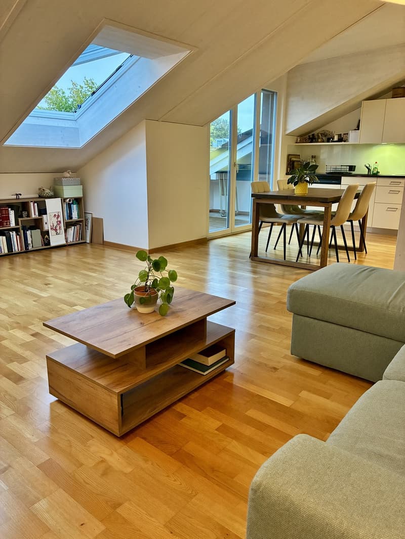 Gemütliche 2.5-Zimmer-Wohnung mit Balkon (2)