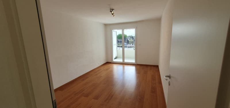 Reprise de bail 2,5 pièces avec balcon et place de parc Yverdon-les-Bains (7)