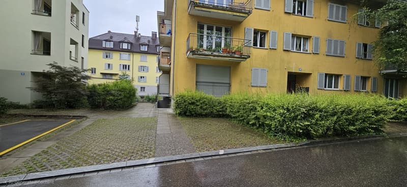 Temporary Sublet / Zwischenmiete: Fully Furnished 2-Room Apartment / Voll möblierte 2-Zimmer-Wohnung in Oerlikon | 23 Nov 2026 1 Jan 2027 (2)