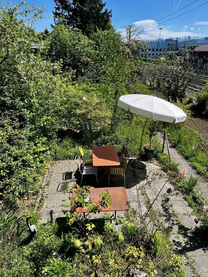 Sonnige WG-Zimmer in Haus mit grossem Garten & Atelier in Männedorf. (7)