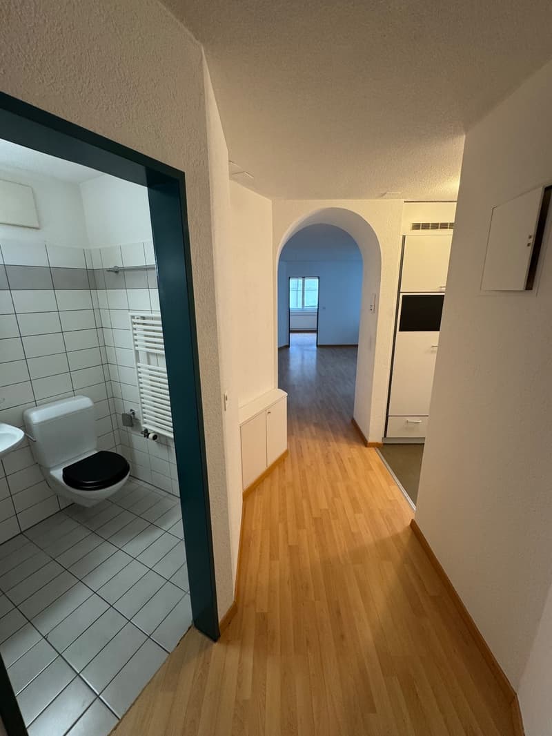 2.5-Zimmer-Wohnung, befristet von 01.11.26 bis 30.06.28 (8)