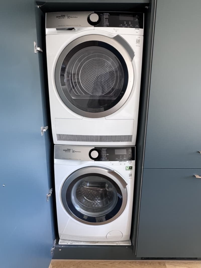 Helle, zentral gelegene 3.5-Zimmer-Wohnung 2022 renoviert (8)