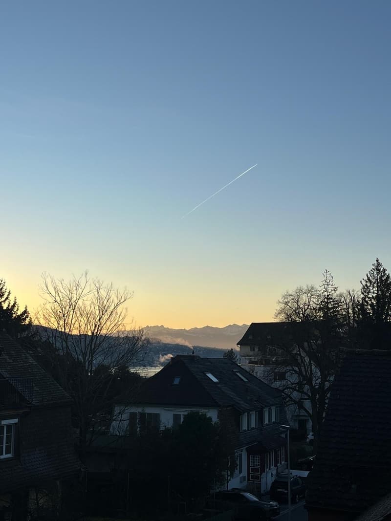 Schöne Wohnung oberhalb von Kilchberg (4)
