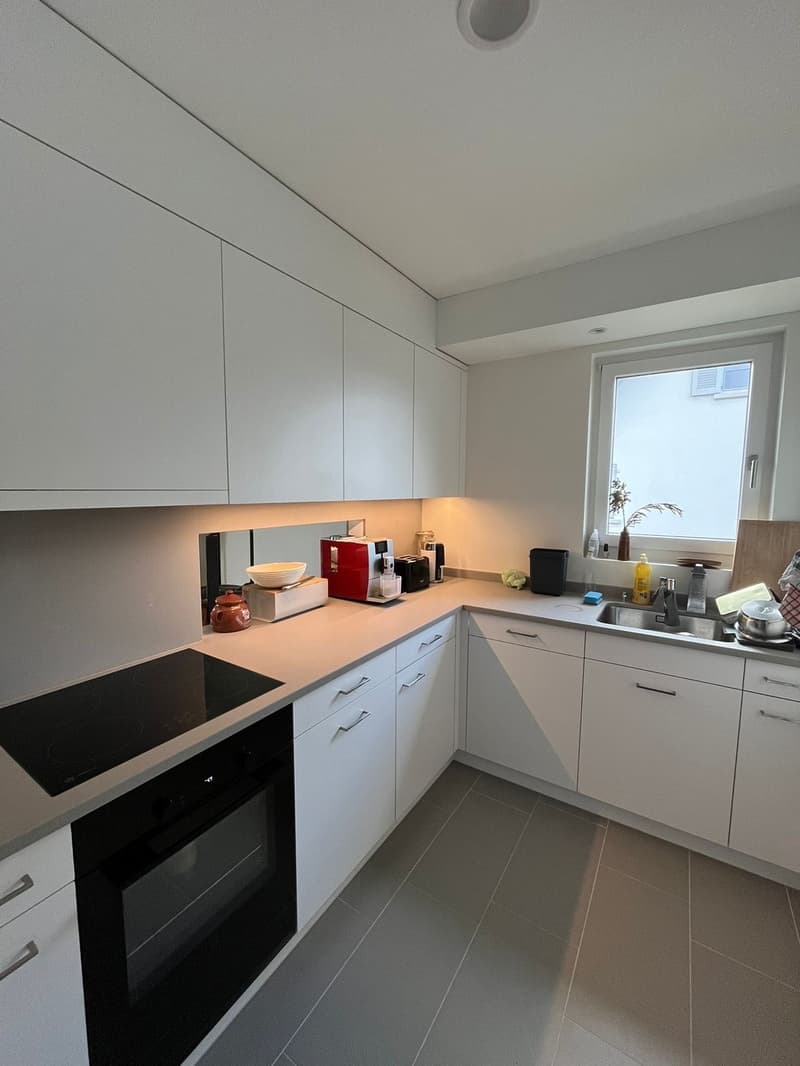 Schöne Wohnung oberhalb von Kilchberg (2)