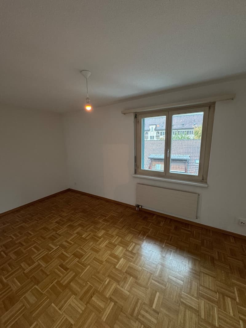 2.5-Zimmer-Wohnung, befristet von 01.11.26 bis 30.06.28 (3)