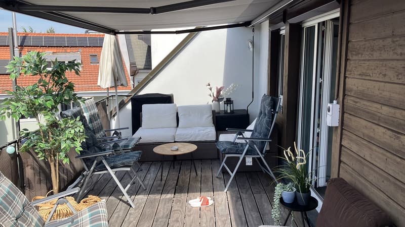 Möblierte 2.5-Zimmer-Wohnung mit grosser Dachterrasse in Zürich Wiedikon Januar bis Anfang Mai (2)