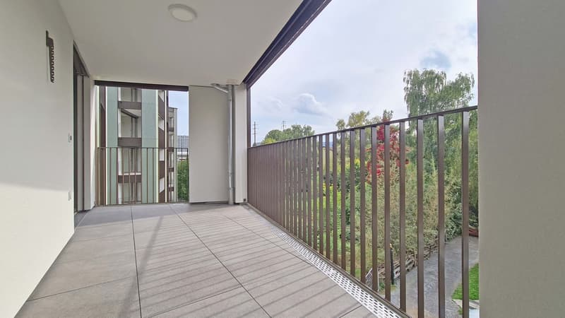 Helle und grosszügige 4.5-Zimmer-Wohnung in Zürich-Seebach (7)