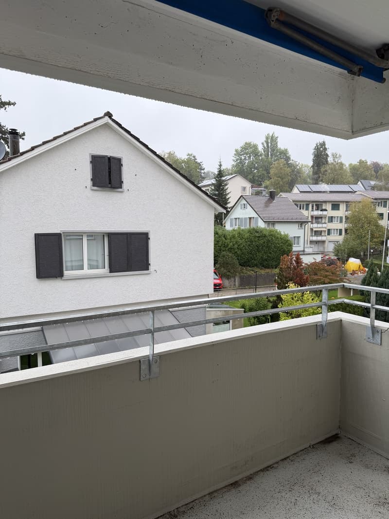 Nachmieter/in gesucht: Moderne 2-Zimmer-Wohnung mit Balkon in St.Gallen (2)