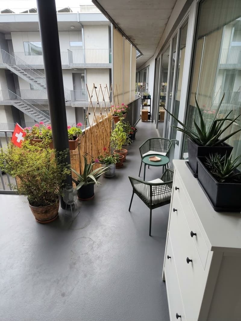 Traumhafte, moderne 3.5-Zimmer-Wohnung mit beheiztem Wintergarten & Balkon in bester Lage (13)