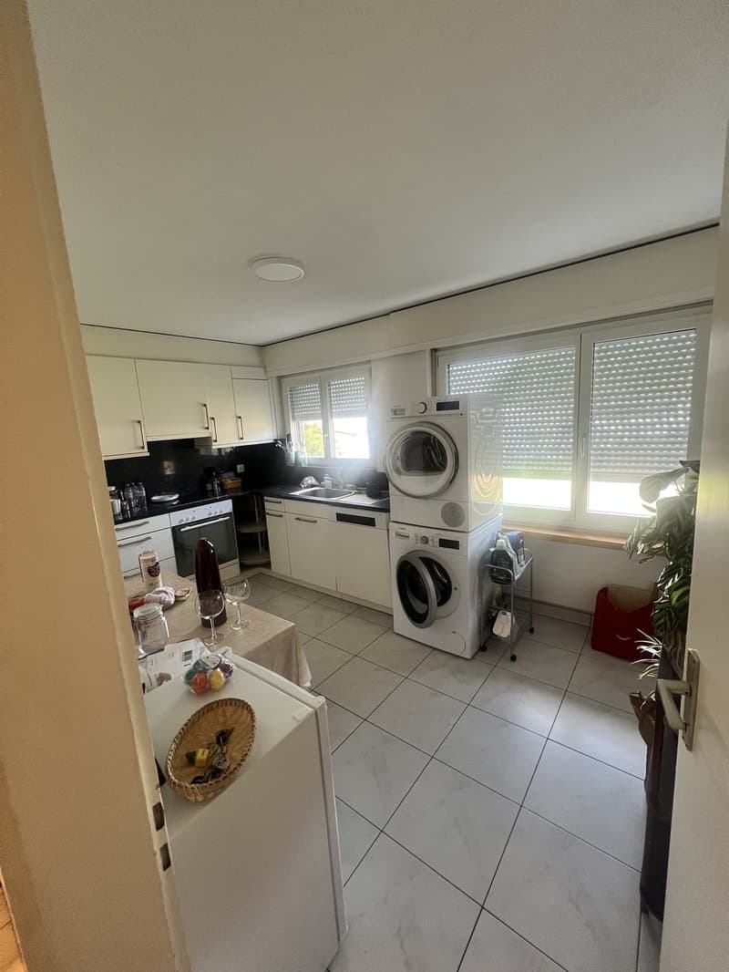 Helle 4½-Zimmer-Wohnung mit Balkon und Garagenbox in Hünenberg  ab 01.11.2026 (9)