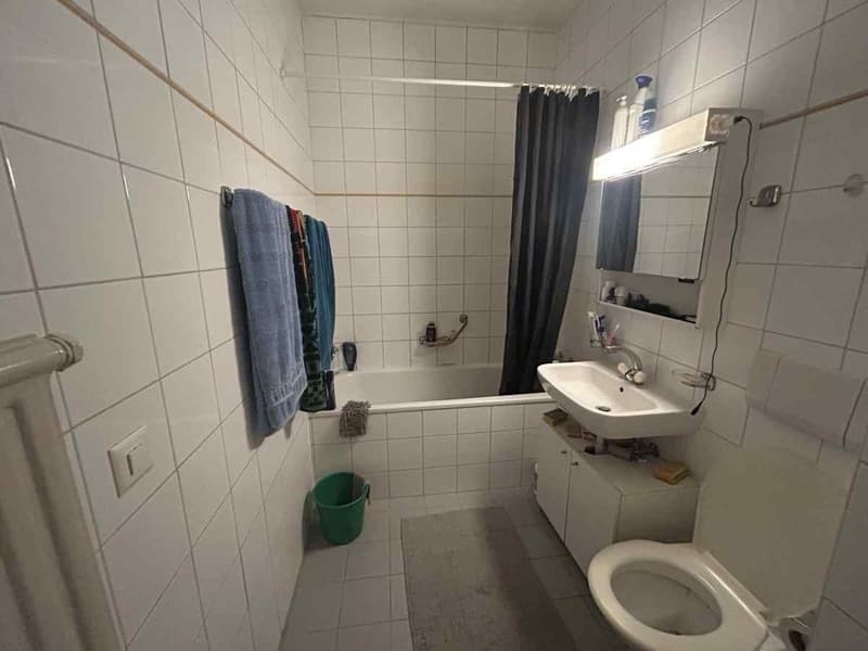 Room near Fribourg train station is free (2)