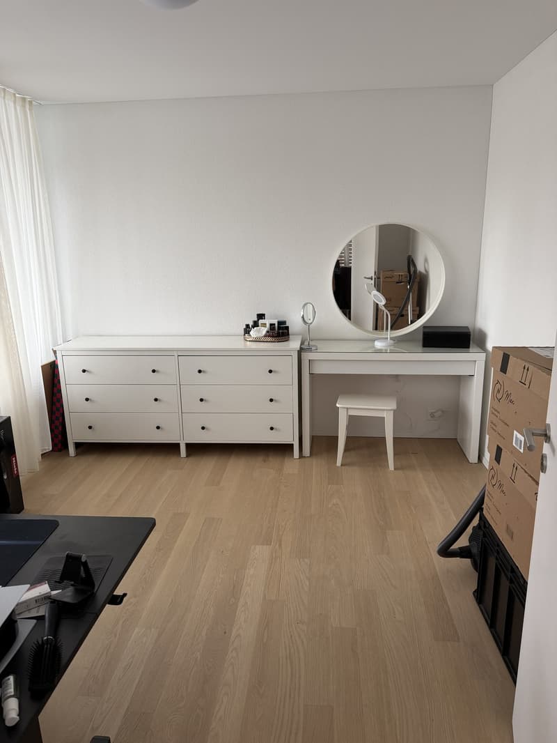 Wohnung zu Vermieten (2)