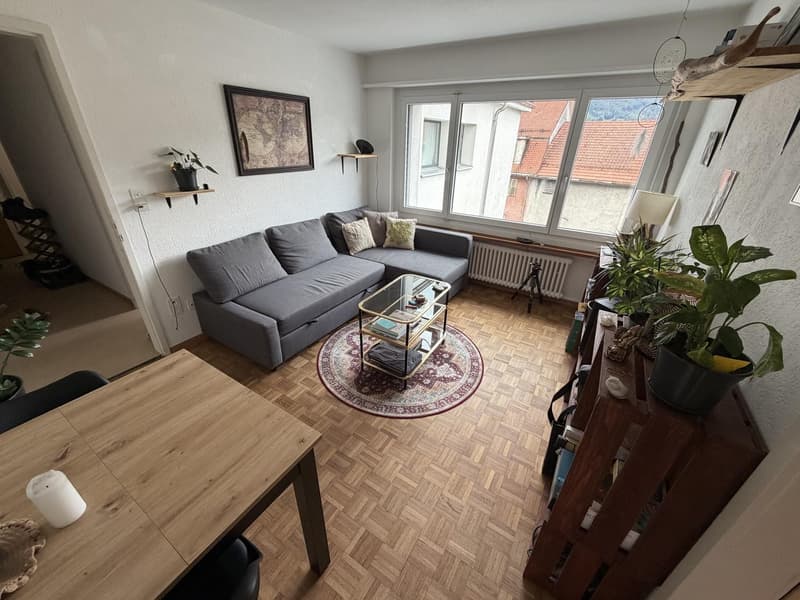 Wunderschöne, voll möblierte 2-Zimmer-Wohnung zur Untermiete in Zizers (April Oktober 2027) (1)