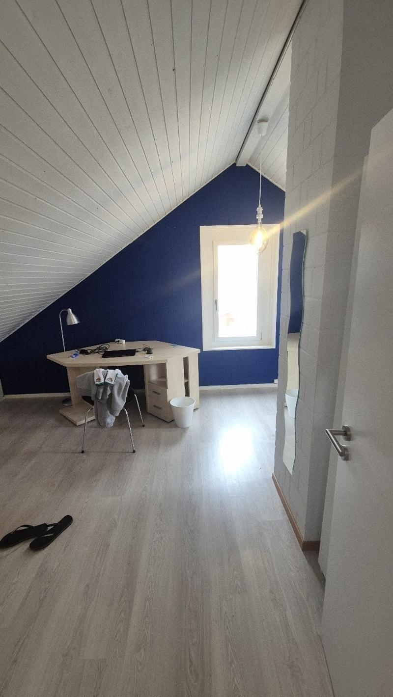 Dachnzimmer in 4.5 Zi. Reihenhaus (5)