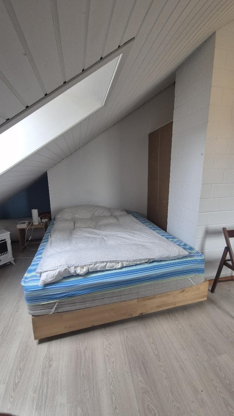 Dachnzimmer in 4.5 Zi. Reihenhaus (4)