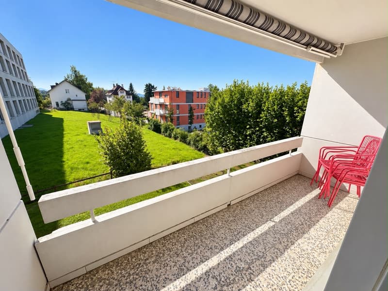 Helle, ruhige 3\.5\-Zimmer\-Wohnung möbliert, ideal für 2er\-WG ab sofort verfügbar (2)