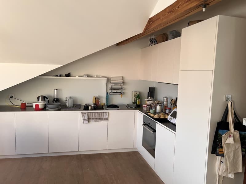 Wunderschönes WG-Zimmer im Herzen Thuns (3)