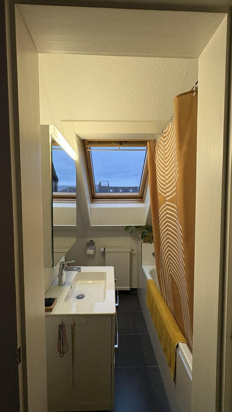 Badezimmer mit Badewanne
