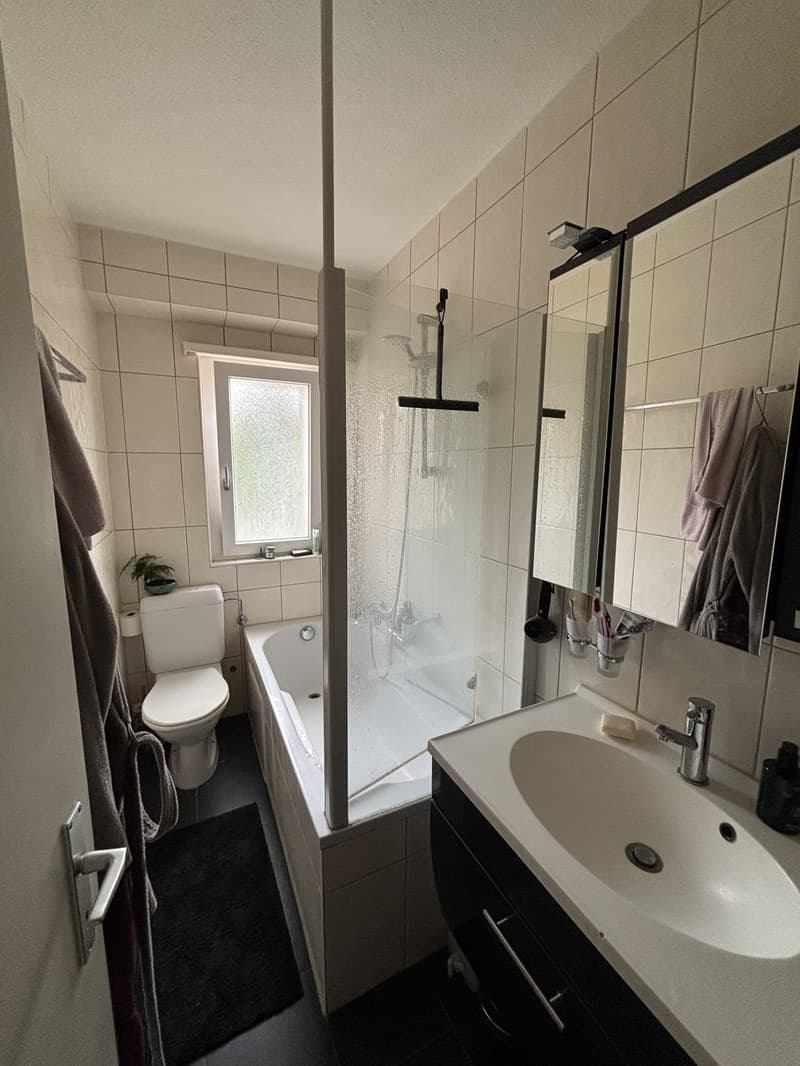 Ruhige 2-Zimmer-Wohnung mitten im Grünen und doch stadtnah (5)