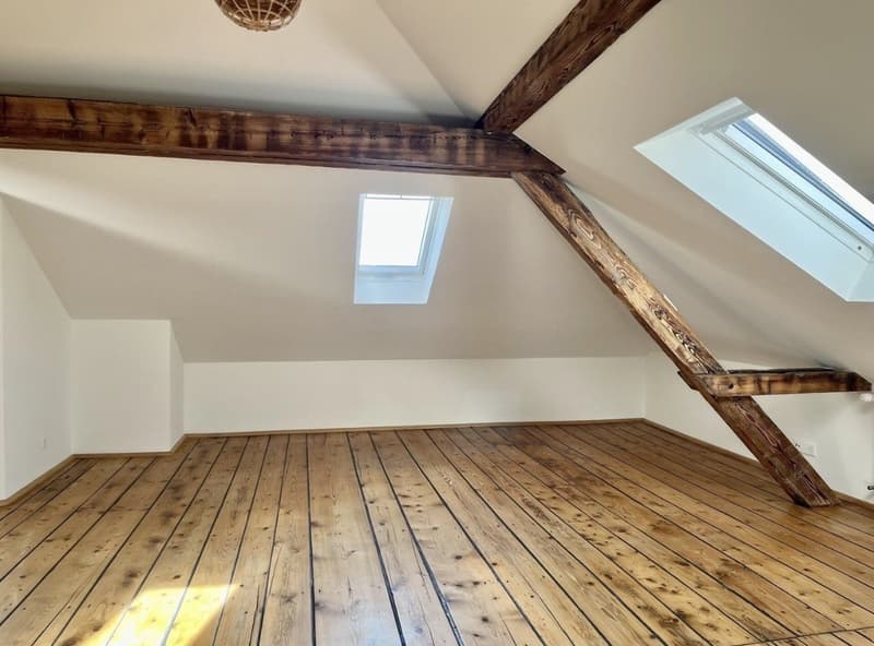 97 m² Jugendstil-Maisonette mit Balkon & viel Charme  2.5/3 Zimmer in Basel (9)