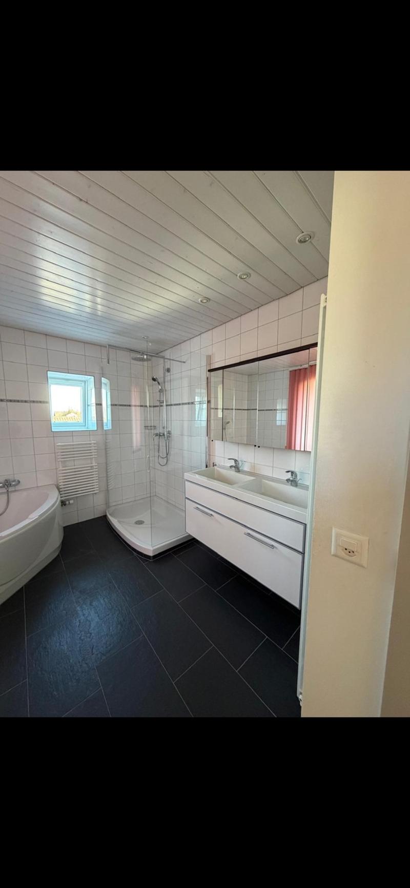 Helle 4.5 Zimmer Maisonette Wohnung (6)