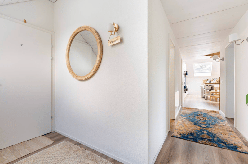 Unique 4.5-Room Duplex Penthouse with Spacious Balcony in Langnau am Albis (11)
