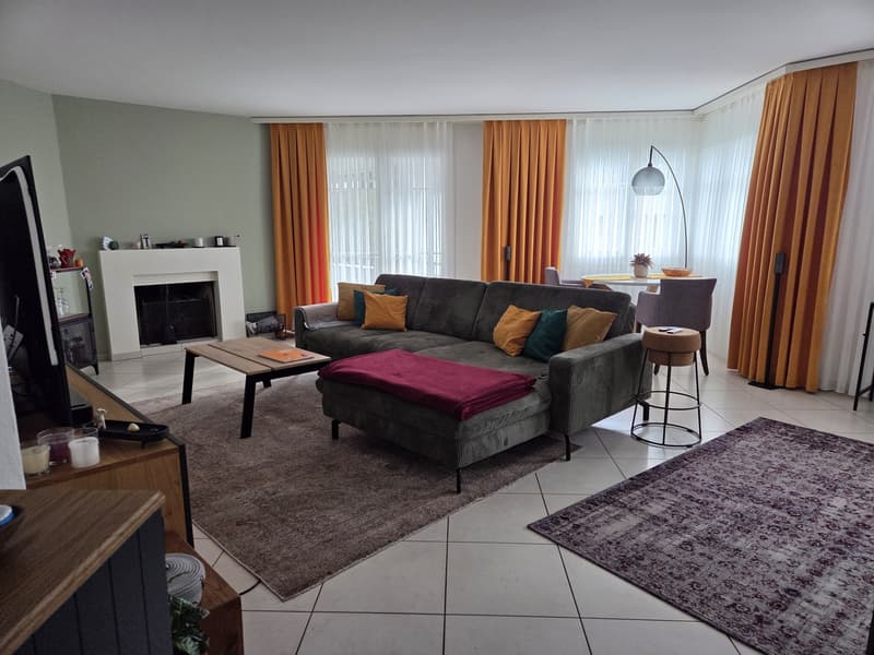 4.5 Zimmerwohnung ab 1.11 verfügbar (1)