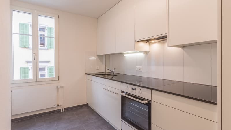 Großes, helles Zimmer in Studenten-WG zentral gelegen (4)