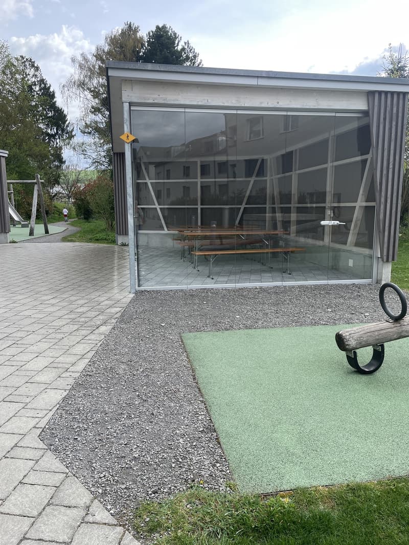 Moderne 2.5-Zimmer-Dachwohnung mit Terrasse in Fahrwangen (11)