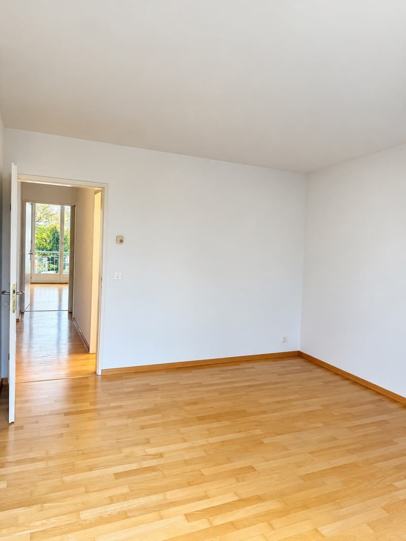 Sonnige 3.5-Zimmer-Wohnung in Meilen mit Wintergarten, Cheminée und Garage alles inklusive! (10)