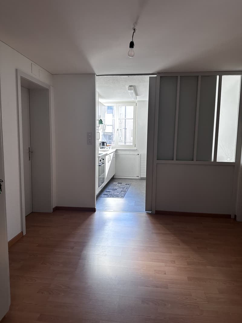 Möbliertes WG-Zimmer in St. Gallen zentrale Lage, Januar bis August (9)
