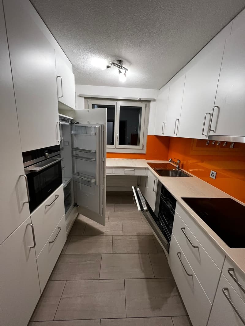 Attraktive 4.5-Zimmer-Wohnung mit grossem Balkon (1)