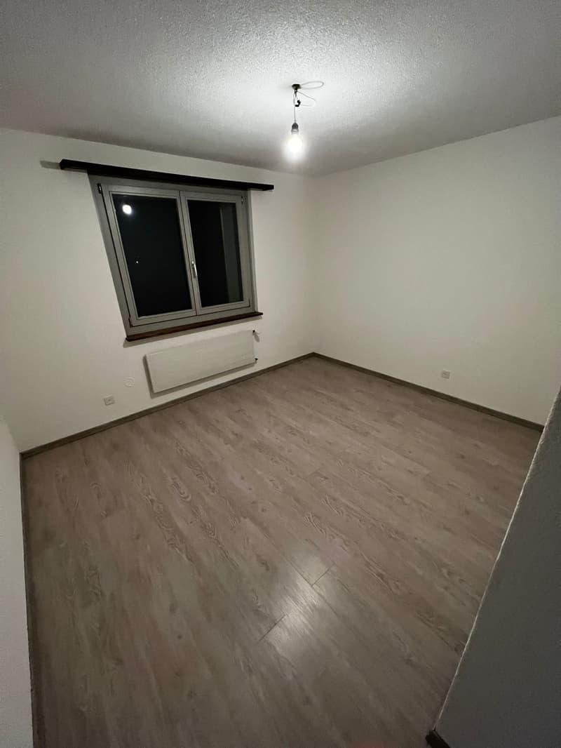 Attraktive 4.5-Zimmer-Wohnung mit grossem Balkon (3)