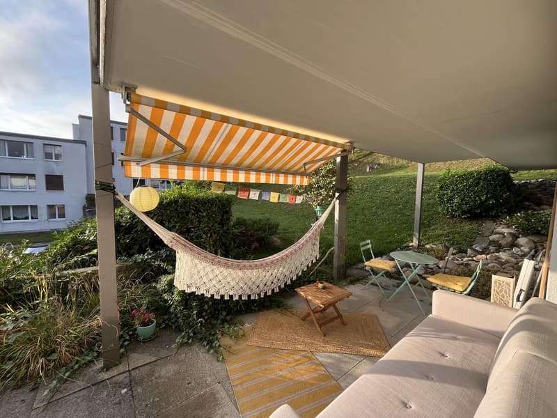 3.5 Zimmer-Wohnung mit Gartensitzplatz in Horgen (2)