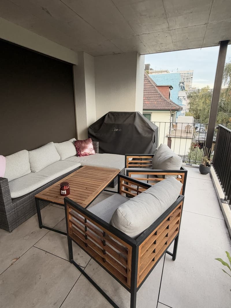 Bright 3.5-room apartment with 19 m² covered terrace in Altstetten (7)