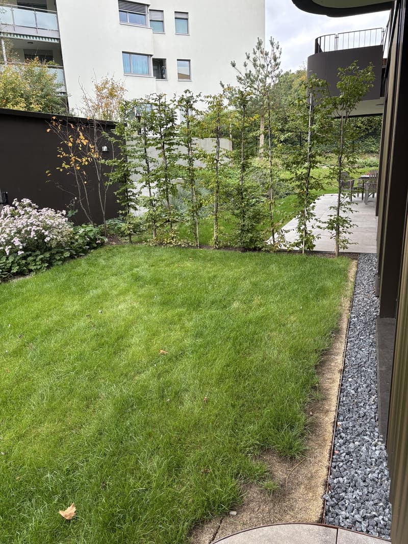 Exklusive 3.5-Zimmer-Wohnung mit Terrasse und Garten in Rüschlikon (12)