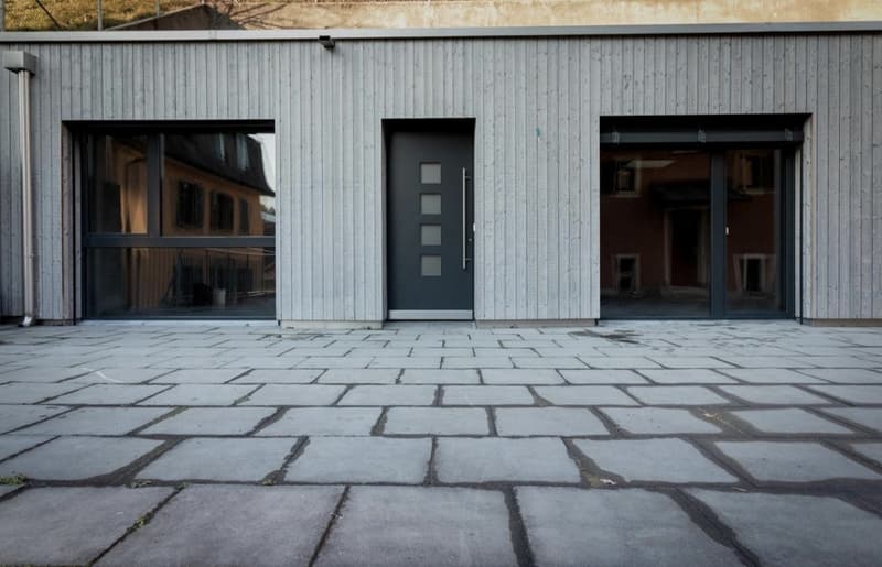 Einzigartige möbilierte 2-Zi.-Loft-Wohnung mit Sichtbeton & Oberlicht (7)